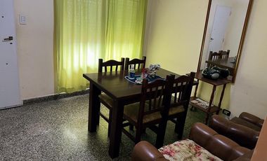 Casa en venta - 2 Dormitorios 1 Baño - Cochera - 469Mts2 - Saladillo