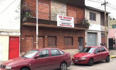 Lote Con Propiedad En San Justo. Excelente Ubicación
