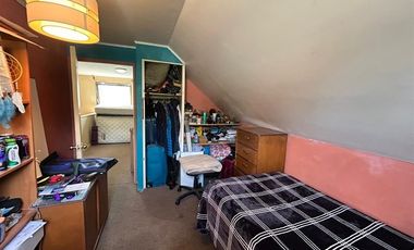 Casa en venta de 4 dorm. 2 baños en La Florida