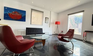 Casa en VENTA en marfil de estilo moderno con vista y acabados de lujo
