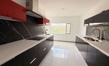Casa en VENTA en marfil de estilo moderno con vista y acabados de lujo