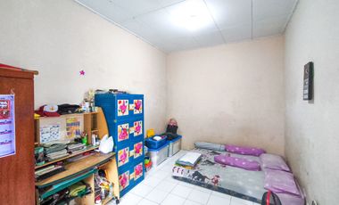 Rumah Luas SHM 9 Menit ke Pintu Tol Kebon Jeruk 2 Dibantu KPR J-40195