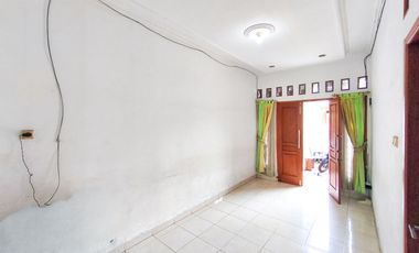 Rumah Luas SHM 9 Menit ke Pintu Tol Kebon Jeruk 2 Dibantu KPR J-40195