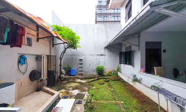 Rumah Luas SHM 9 Menit ke Pintu Tol Kebon Jeruk 2 Dibantu KPR J-40195