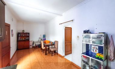 Rumah Luas SHM 9 Menit ke Pintu Tol Kebon Jeruk 2 Dibantu KPR J-40195