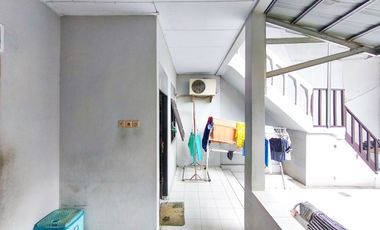 Rumah Luas SHM 9 Menit ke Pintu Tol Kebon Jeruk 2 Dibantu KPR J-40195