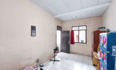 Rumah Luas SHM 9 Menit ke Pintu Tol Kebon Jeruk 2 Dibantu KPR J-40195