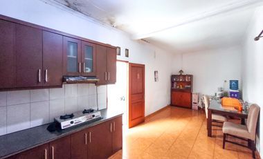 Rumah Luas SHM 9 Menit ke Pintu Tol Kebon Jeruk 2 Dibantu KPR J-40195