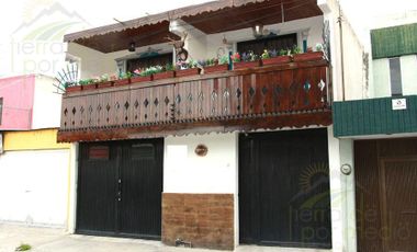 Casa en Venta en Colonia Del Parque con local comercial , Celaya Gto.