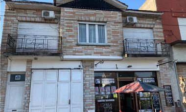 Excelente propiedad en Distrito R4. Gran potencial !!