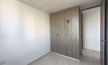 apartamento en arriendo en prados del este. Cod A31066