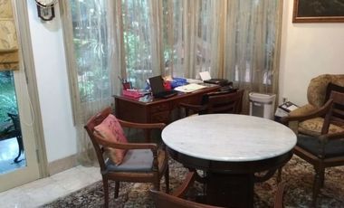 Dijual Rumah Asri Siap Huni + Kolam Renang, Cipete