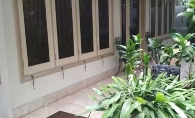 Dijual Rumah Asri Siap Huni + Kolam Renang, Cipete