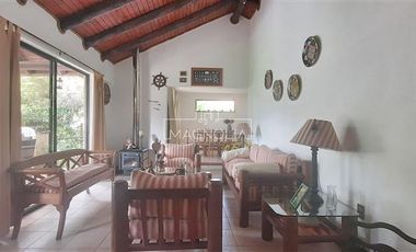 Casa en venta de 4 dorm. en Las Cabras