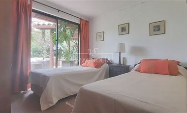 Casa en venta de 4 dorm. en Las Cabras