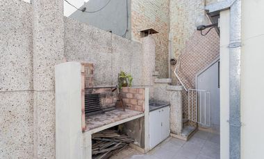 Muñiz al 400 - Almagro // VENTA: Casa de 4 dormitorios