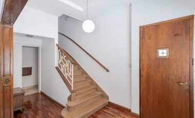 Muñiz al 400 - Almagro // VENTA: Casa de 4 dormitorios