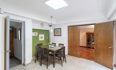 Muñiz al 400 - Almagro // VENTA: Casa de 4 dormitorios