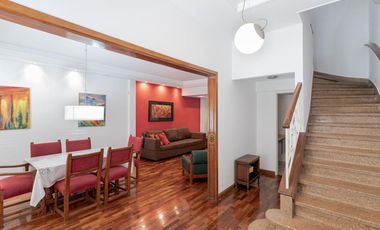 Muñiz al 400 - Almagro // VENTA: Casa de 4 dormitorios