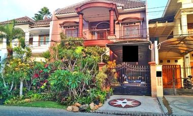 Rumah Bagus 2 Lantai Luas 250 di PBI Araya kota Malang