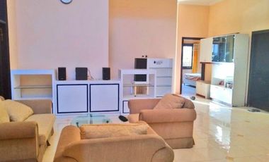 Rumah Bagus 2 Lantai Luas 250 di PBI Araya kota Malang