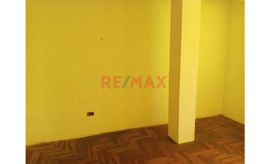 Venta De Casa Como Terreno!! Excelente Oportunidad Para Desarrollo Inmobiliario En Santiago De Surco