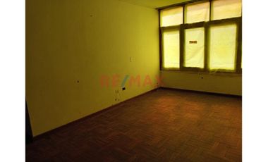 Venta De Casa Como Terreno!! Excelente Oportunidad Para Desarrollo Inmobiliario En Santiago De Surco