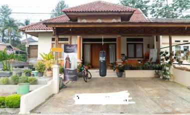 Rumah hook dalam cluster Taman sari persada Tanah sareal Bogor