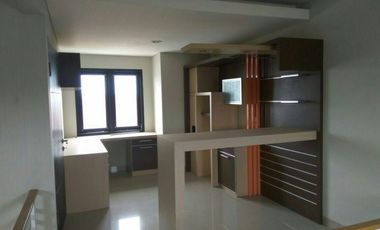 DIJUAL RUMAH MEWAH DI CIMAHI, CIBABAT. DEKAT JOGJA GRIYA, RS CIBABAT.