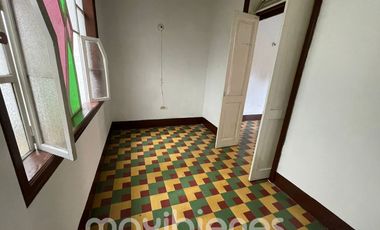 casa en arriendo en manrique central 1. Cod A65633