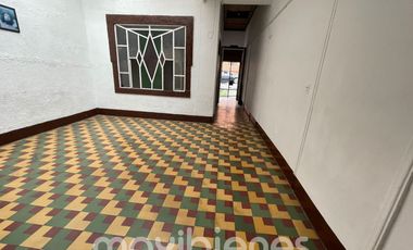 casa en arriendo en manrique central 1. Cod A65633