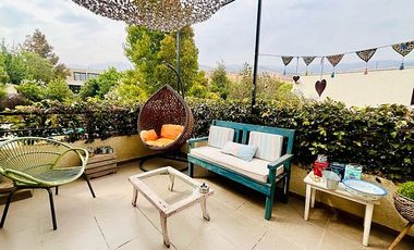 HERMOSA Y CÁLIDA CASA ESTILO MEDITERRÁNEO EN CONDOMINIO