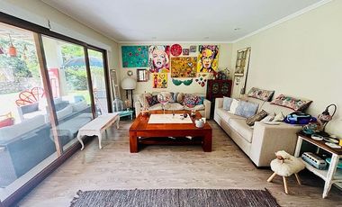 HERMOSA Y CÁLIDA CASA ESTILO MEDITERRÁNEO EN CONDOMINIO