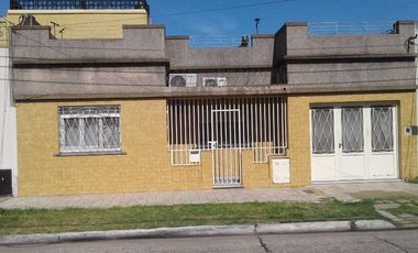 Casa en venta en Bernal Oeste