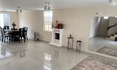 CASA EN VENTA SECTOR DE PLUSVALIA ALTA OTAVALO