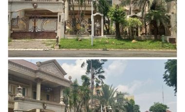 Rumah mewah Classic di villa sentra raya citraland surabaya