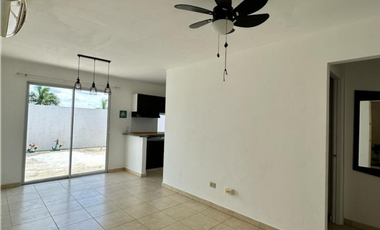 Se alquila casa en Arboledas