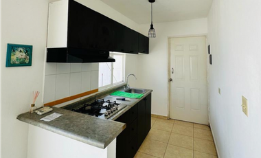 Se alquila casa en Arboledas