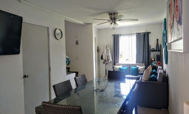 VENTA CASA AMUEBLADA CON JARDINES, ALBERCA, PALAPA Y VIGILANCIA