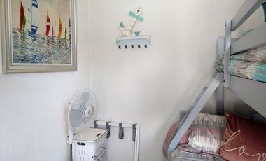 VENTA CASA AMUEBLADA CON JARDINES, ALBERCA, PALAPA Y VIGILANCIA