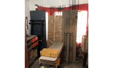 CASTAÑÓN 44, esquina Luján, Isidro Casanova