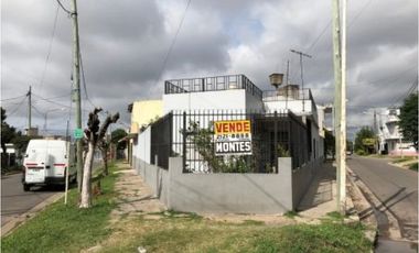 CASTAÑÓN 44, esquina Luján, Isidro Casanova