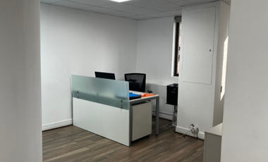 Oficina en Arriendo en Roger de Flor/ Metro Tobalaba