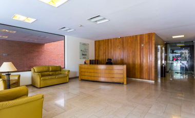Oficina en Arriendo en Roger de Flor/ Metro Tobalaba