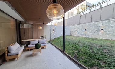 Casa en arriendo de 4 dorm. en La Reina