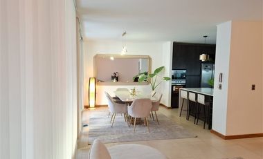 Casa en arriendo de 4 dorm. en La Reina