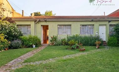 Casa - sitio en venta 2 casas 7D/2B en centro de Concepción