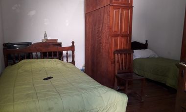 Casa. con Patio y Terraza