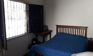 Casa. con Patio y Terraza