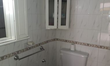 Casa. con Patio y Terraza